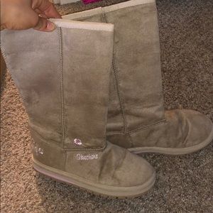 Sketchers size 4 long boots